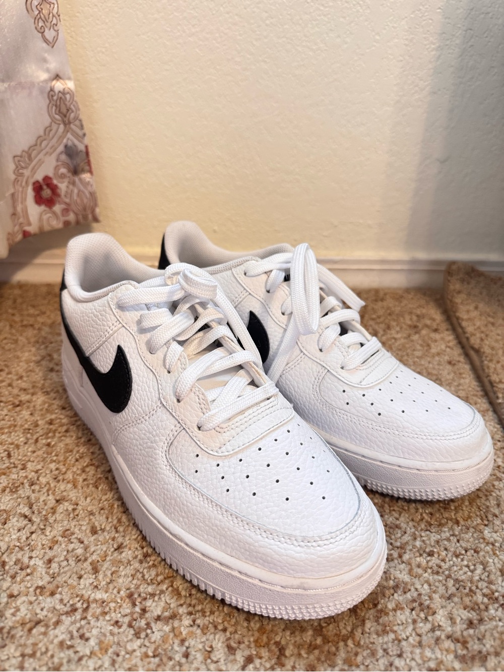 Nike White Leather Kids' Sneakers with Black Swoosh